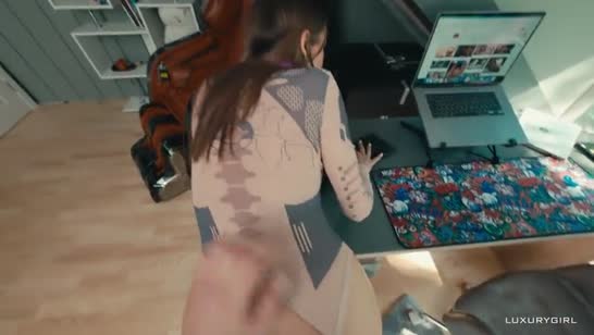 Агрессивная сожительница просто очень хотела, чтобы ее отодрали как сучку