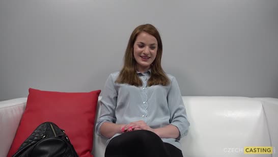 Молодая деваха согласилась дать в жопу на собеседовании