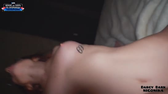 Молодая русская пара снимает ночную порнуху